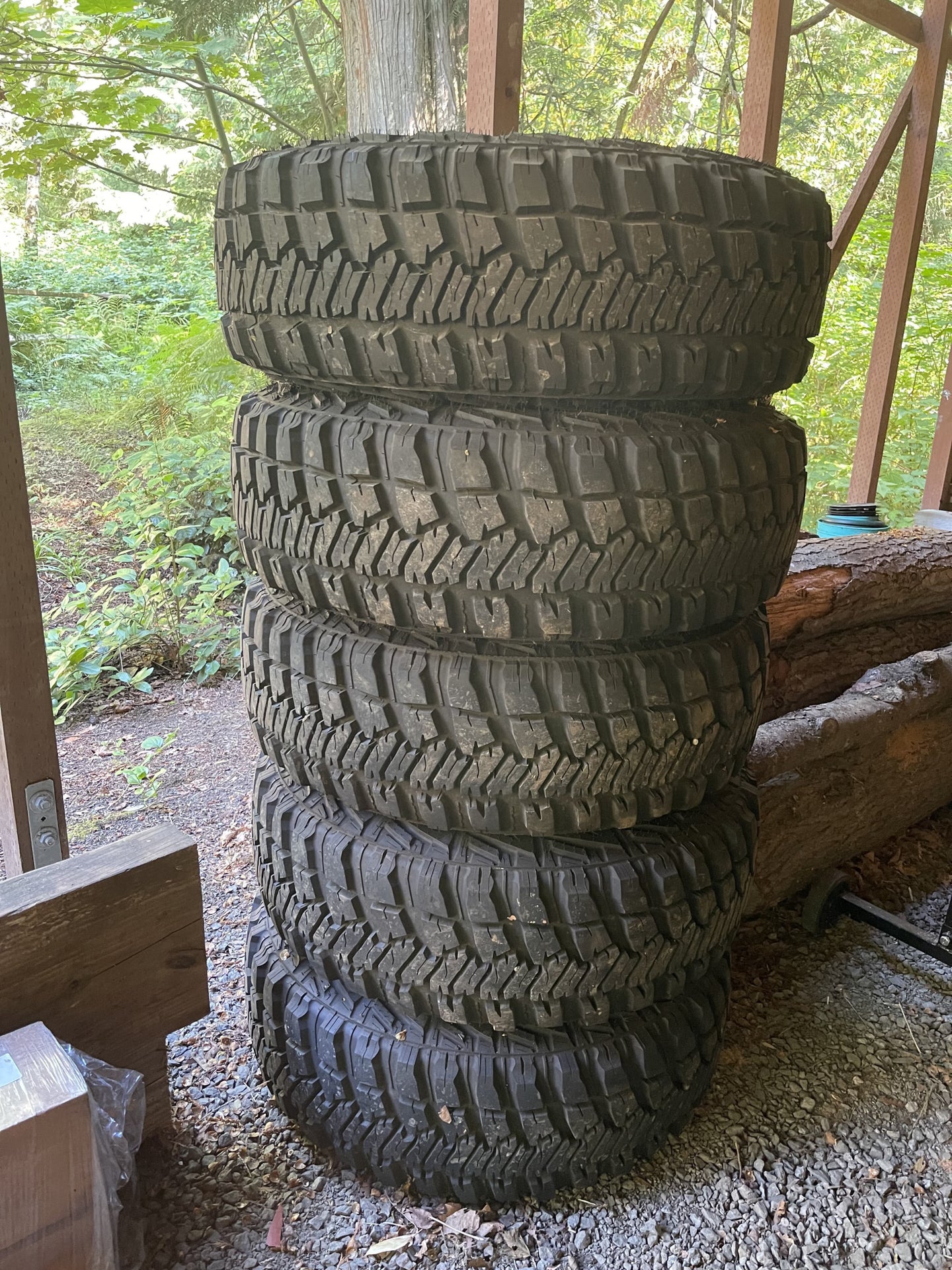 Set of 5 Goodyear Wrangler MT/R with Kevlar - LT285/75R16 tires on OEM rims  < 500 mi | Nissan Frontier Forum